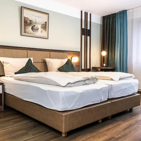 Walker Hotel 4*